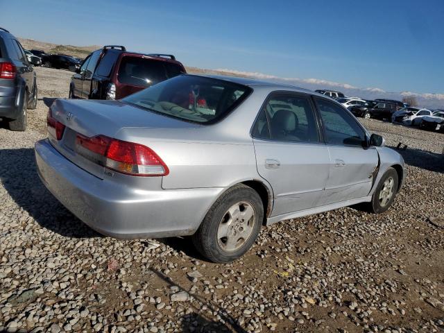 Photo 2 VIN: 1HGCG16511A061677 - HONDA ACCORD 