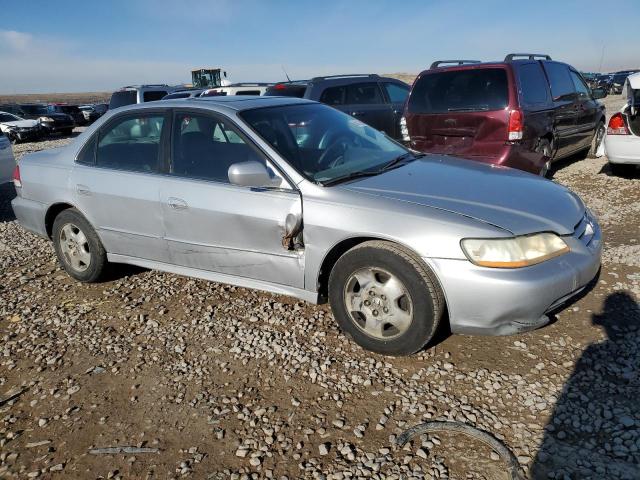 Photo 3 VIN: 1HGCG16511A061677 - HONDA ACCORD 