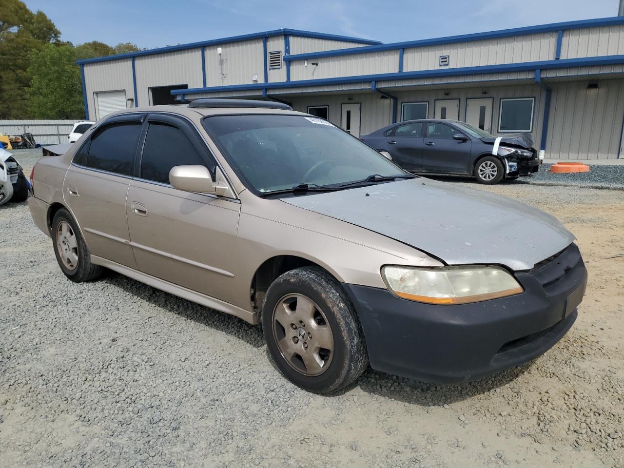 Photo 3 VIN: 1HGCG16511A068905 - HONDA ACCORD 