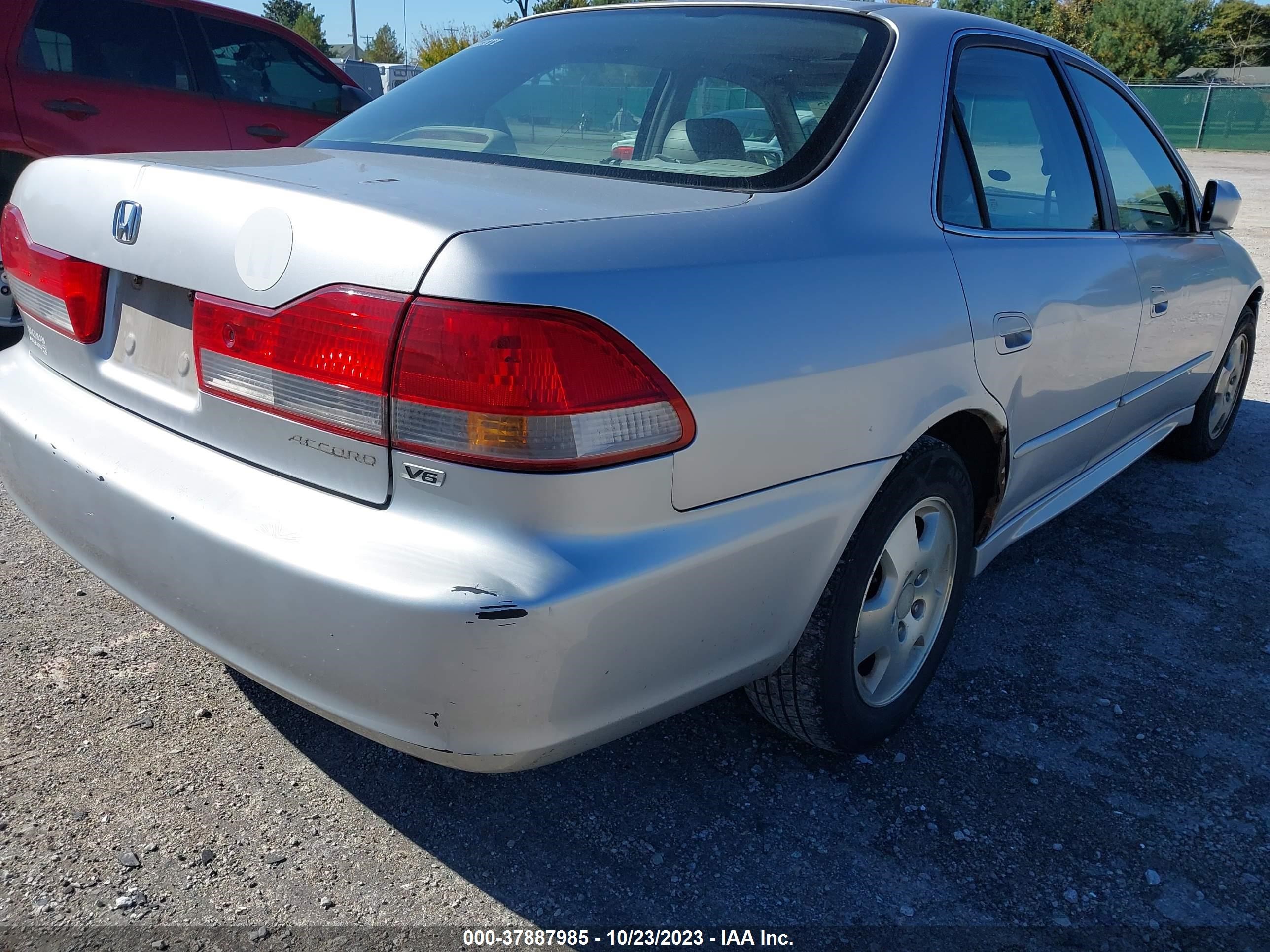 Photo 5 VIN: 1HGCG16512A037509 - HONDA ACCORD 