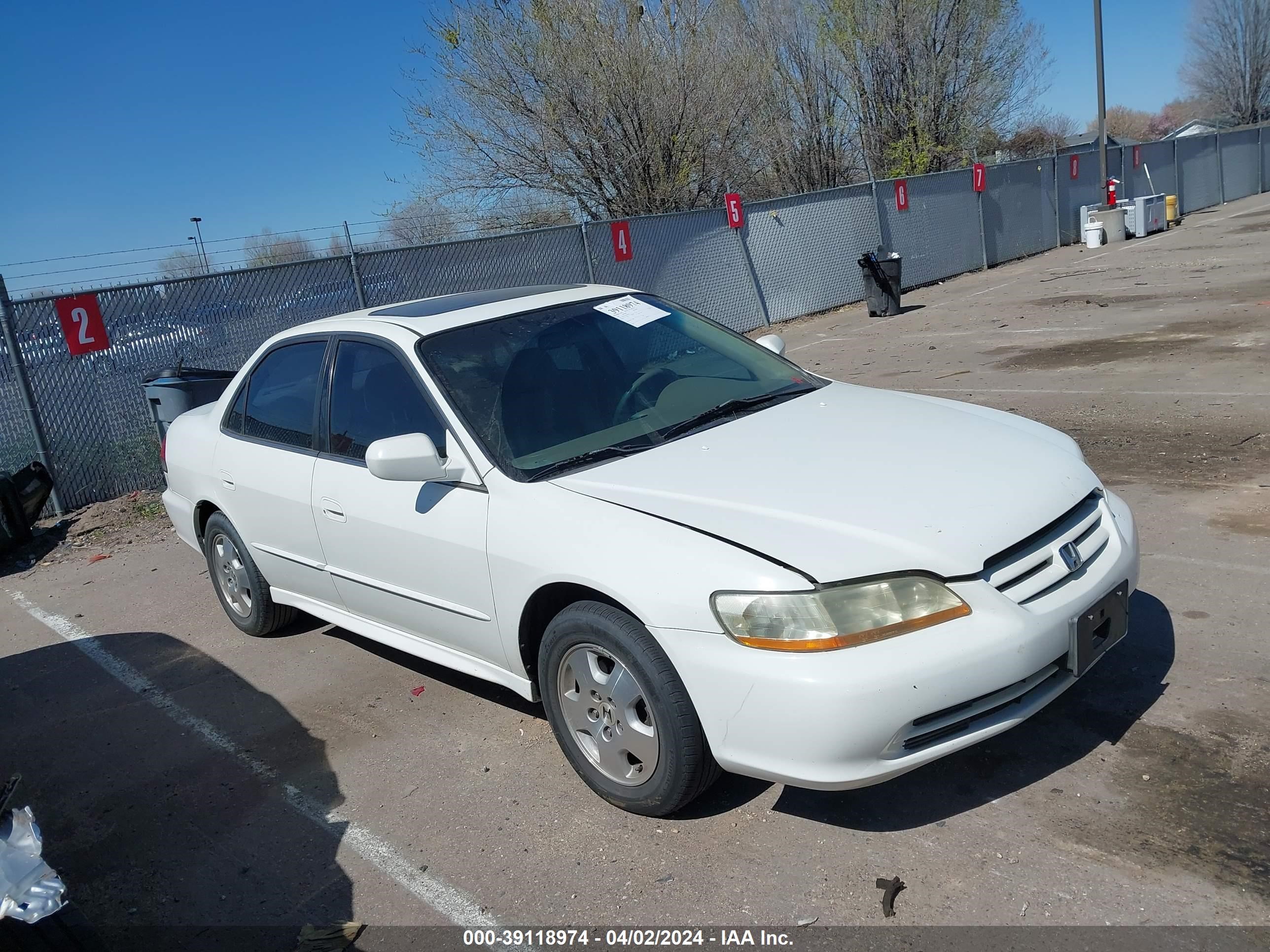 Photo 0 VIN: 1HGCG16512A049904 - HONDA ACCORD 