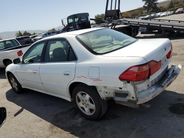 Photo 1 VIN: 1HGCG1651XA068413 - HONDA ACCORD EX 