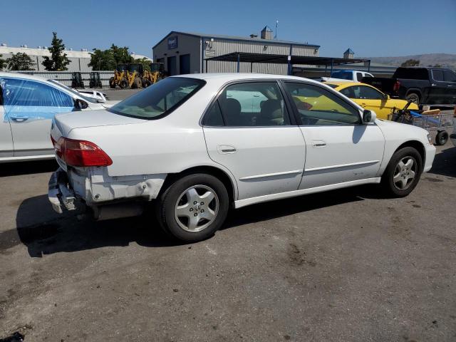 Photo 2 VIN: 1HGCG1651XA068413 - HONDA ACCORD EX 