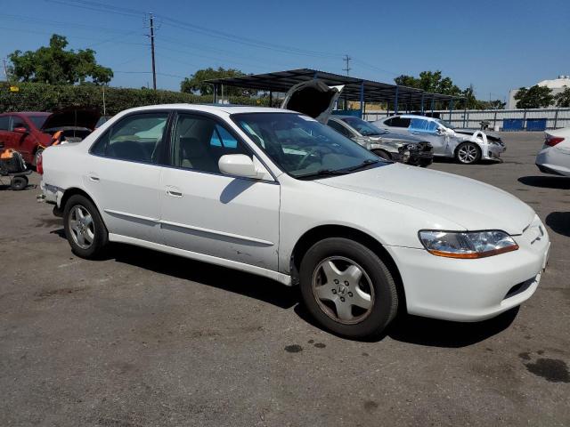 Photo 3 VIN: 1HGCG1651XA068413 - HONDA ACCORD EX 