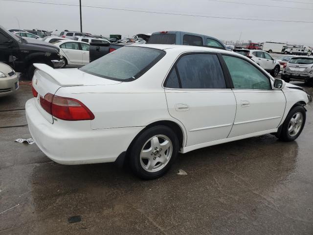 Photo 2 VIN: 1HGCG1651YA019682 - HONDA ACCORD 