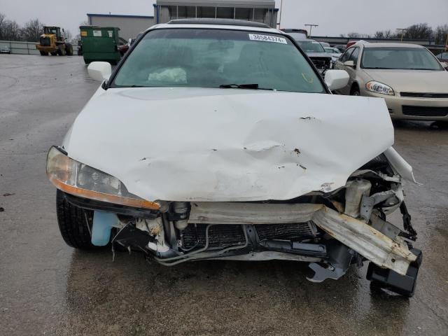 Photo 4 VIN: 1HGCG1651YA019682 - HONDA ACCORD 