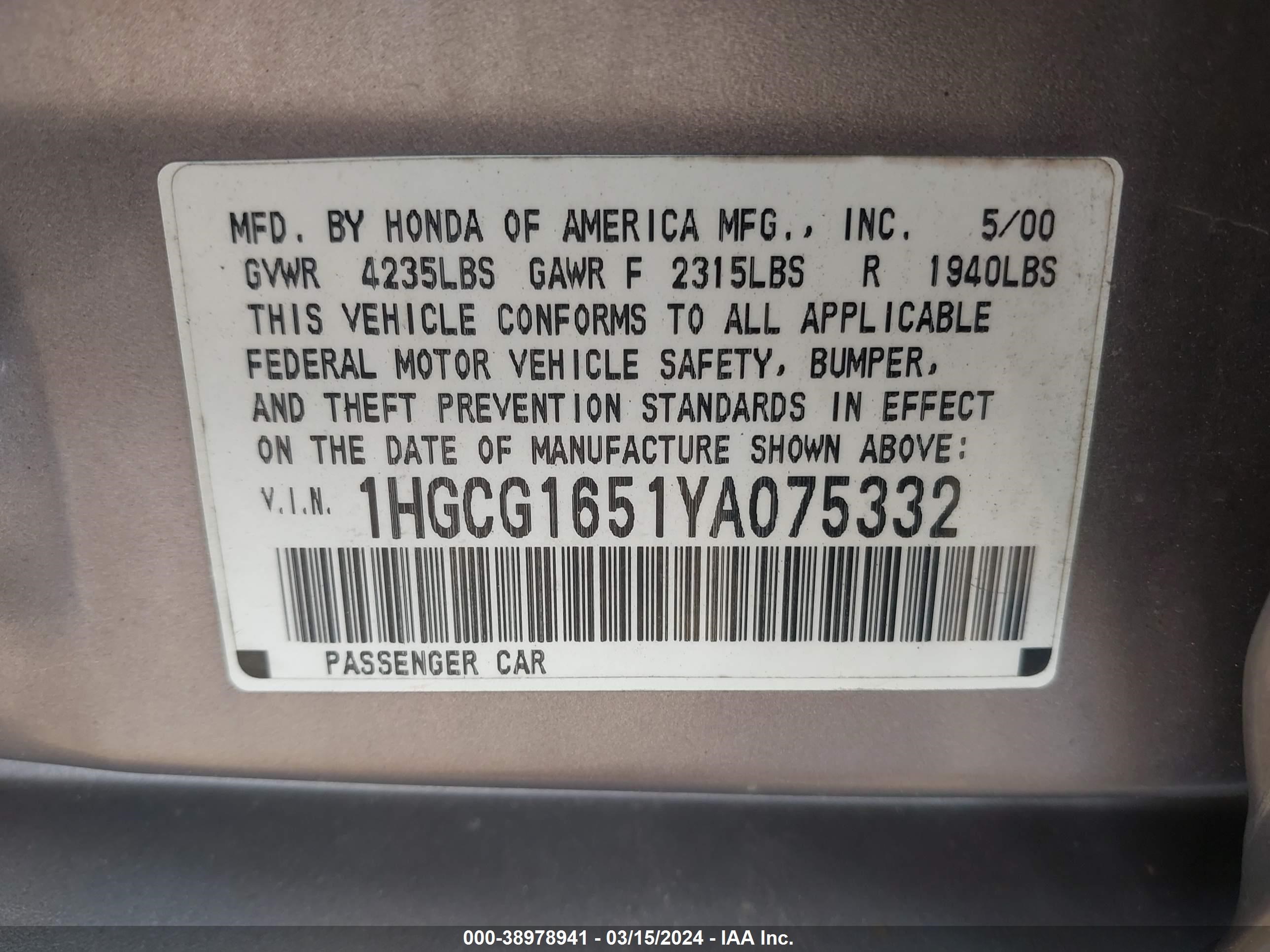 Photo 8 VIN: 1HGCG1651YA075332 - HONDA ACCORD 