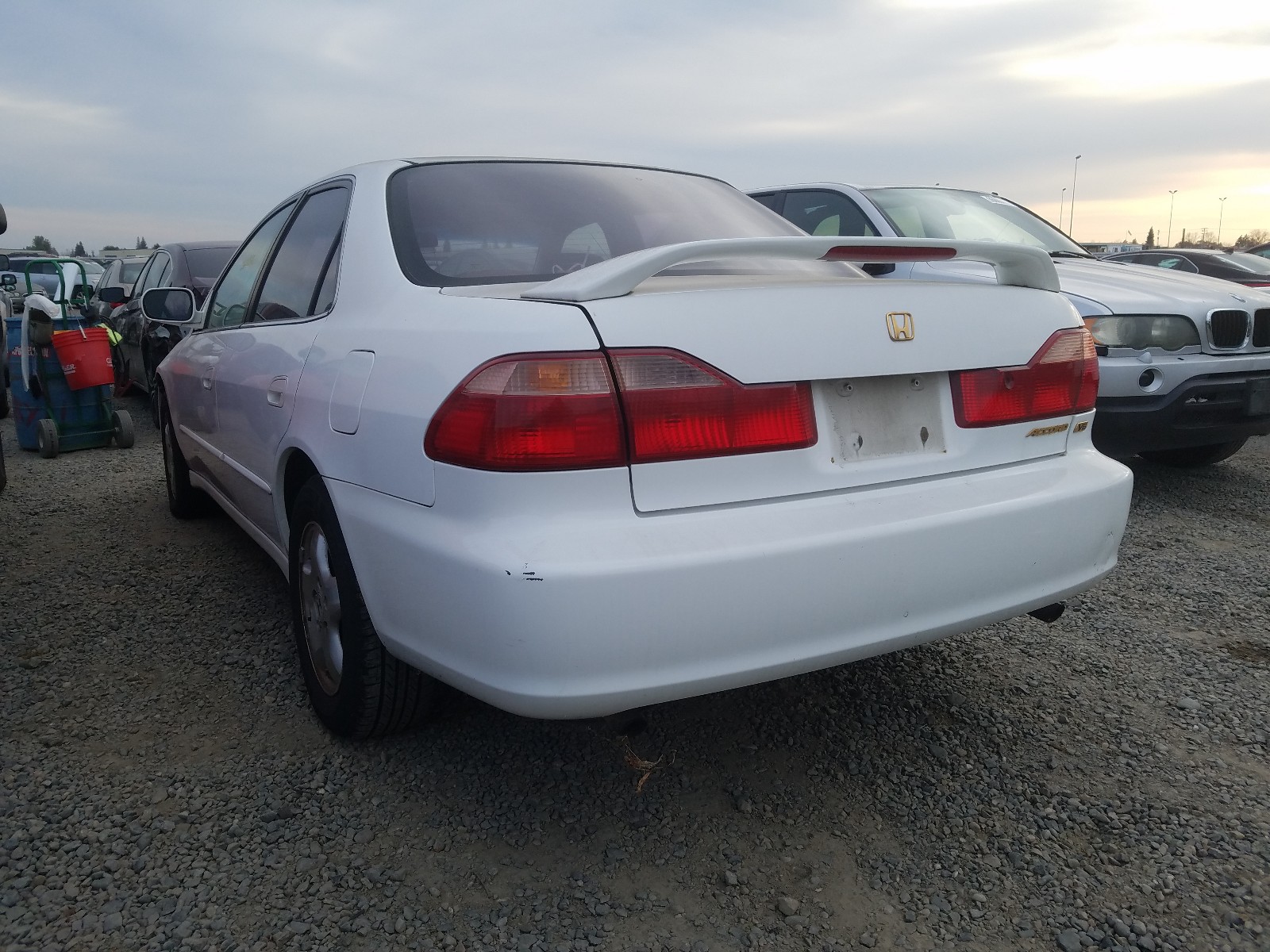 Photo 2 VIN: 1HGCG1651YA086850 - HONDA ACCORD EX 