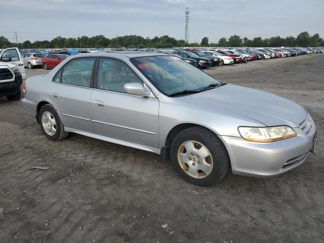 Photo 3 VIN: 1HGCG16522A075718 - HONDA ACCORD 