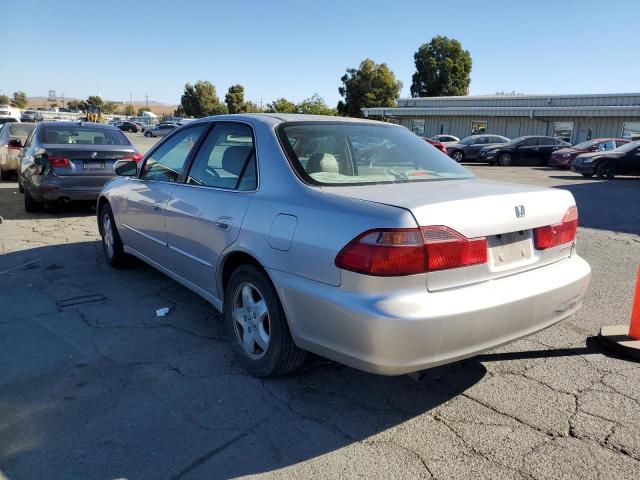 Photo 1 VIN: 1HGCG1652WA017338 - HONDA ACCORD 