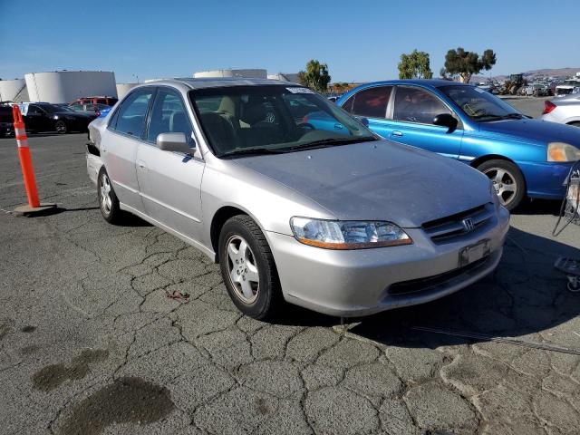 Photo 3 VIN: 1HGCG1652WA017338 - HONDA ACCORD 