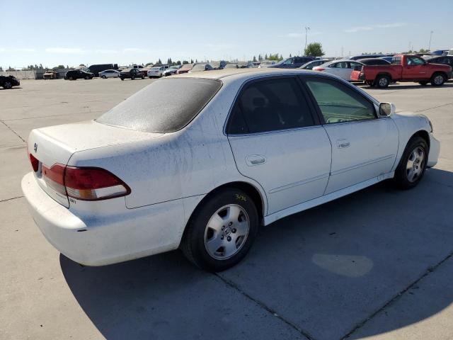 Photo 2 VIN: 1HGCG16532A067465 - HONDA ACCORD 