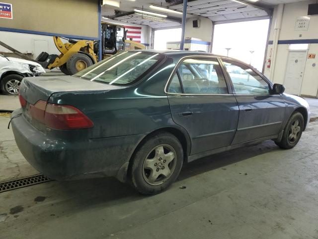 Photo 2 VIN: 1HGCG1654XA053064 - HONDA ACCORD 