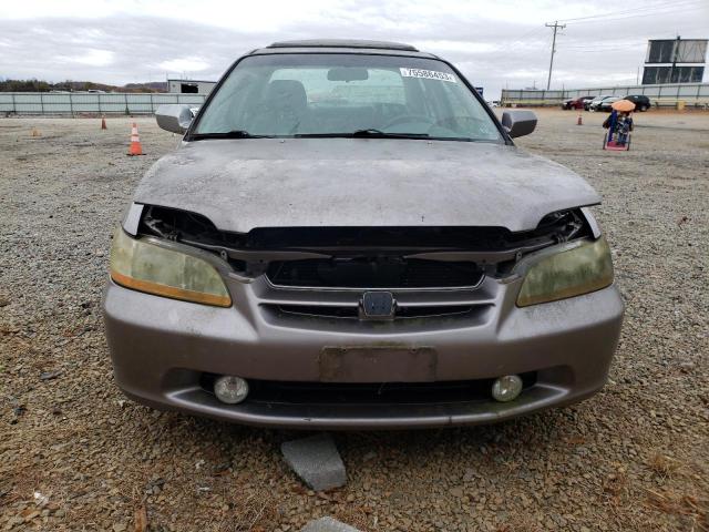 Photo 4 VIN: 1HGCG1654YA017036 - HONDA ACCORD 