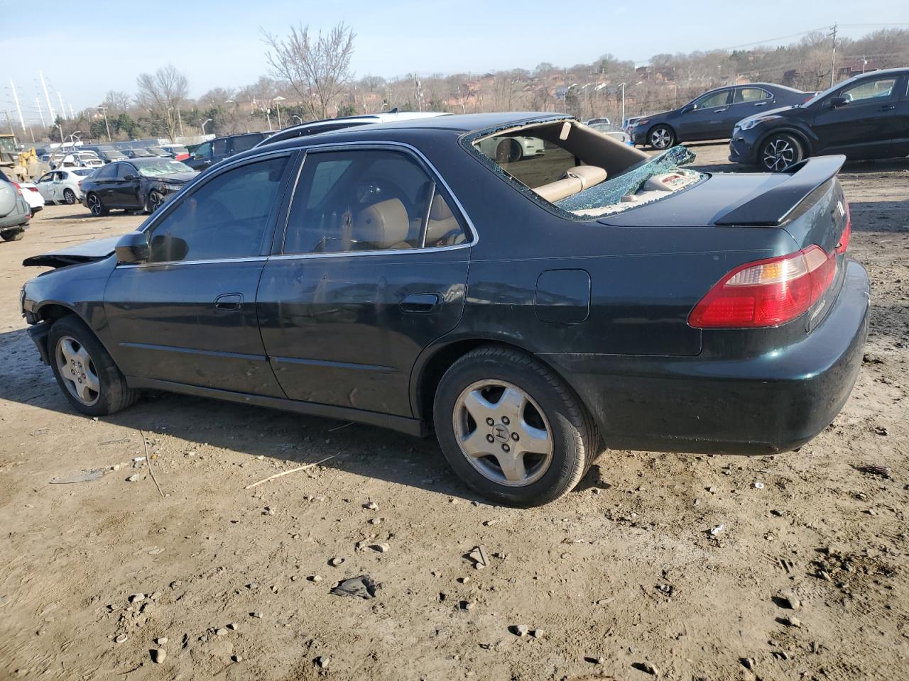 Photo 1 VIN: 1HGCG1654YA018526 - HONDA ACCORD 