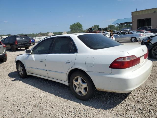 Photo 1 VIN: 1HGCG1655WA040855 - HONDA ACCORD 