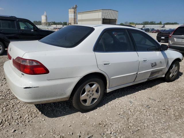 Photo 2 VIN: 1HGCG1655WA040855 - HONDA ACCORD 