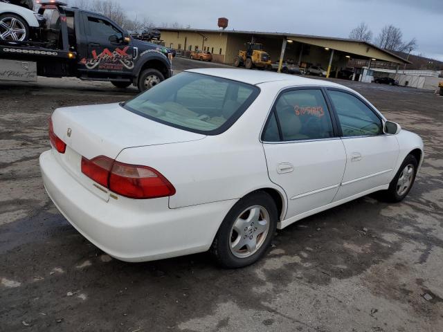 Photo 2 VIN: 1HGCG1655WA064802 - HONDA ACCORD 