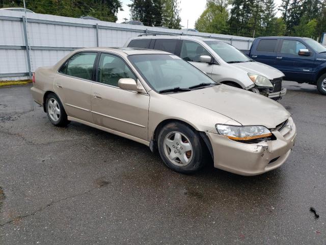 Photo 3 VIN: 1HGCG1655YA020396 - HONDA ACCORD 