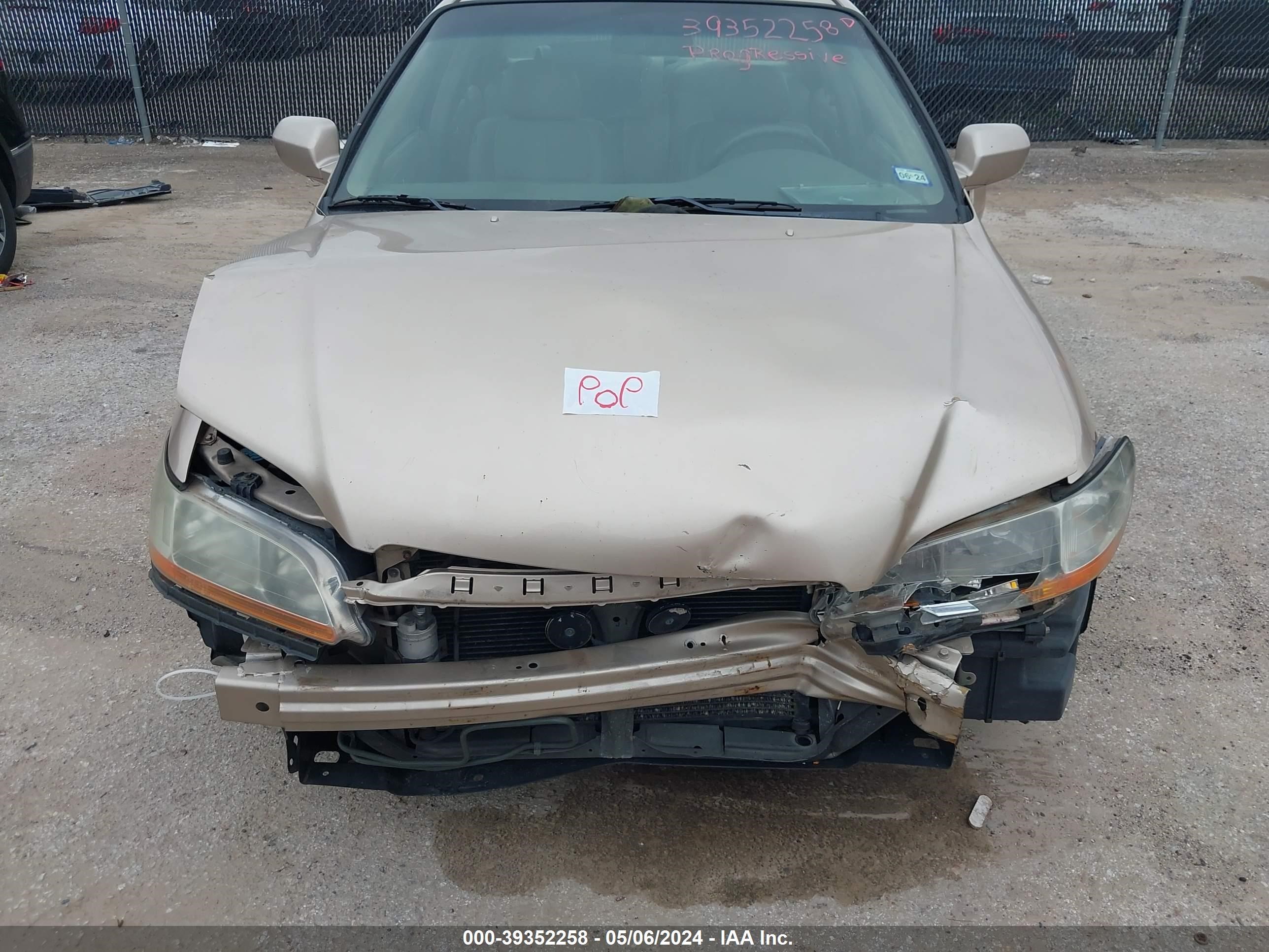 Photo 5 VIN: 1HGCG16561A077633 - HONDA ACCORD 