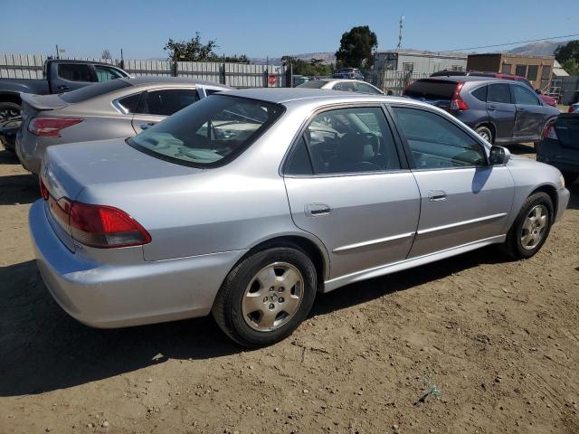 Photo 2 VIN: 1HGCG16562A050143 - HONDA ACCORD EX 