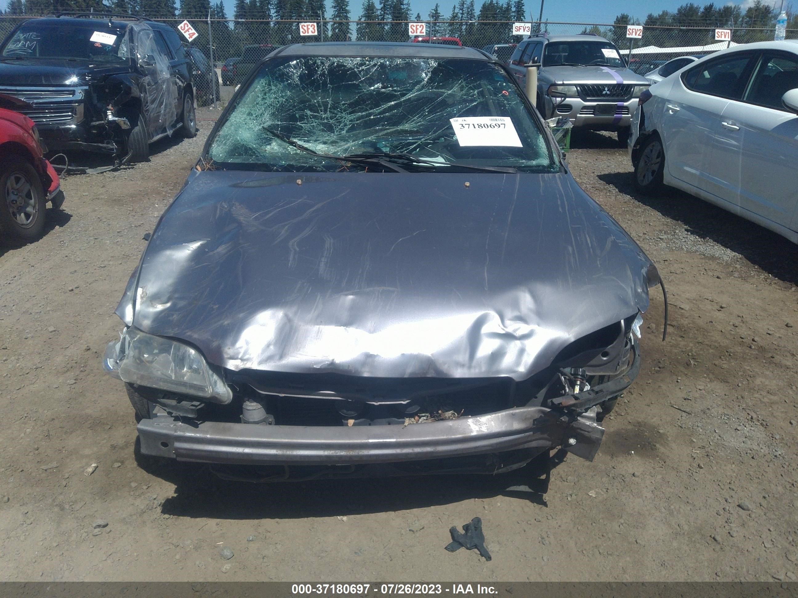 Photo 10 VIN: 1HGCG1656YA024716 - HONDA ACCORD 