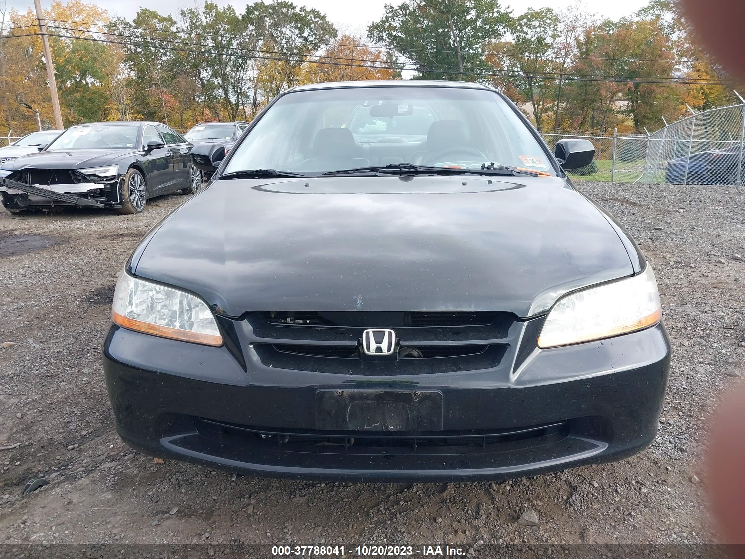 Photo 5 VIN: 1HGCG1656YA094961 - HONDA ACCORD 