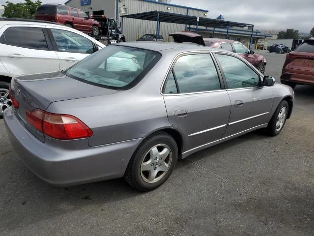 Photo 2 VIN: 1HGCG1656YA101763 - HONDA ACCORD EX 