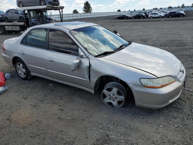 Photo 3 VIN: 1HGCG1657XA057156 - HONDA ACCORD 