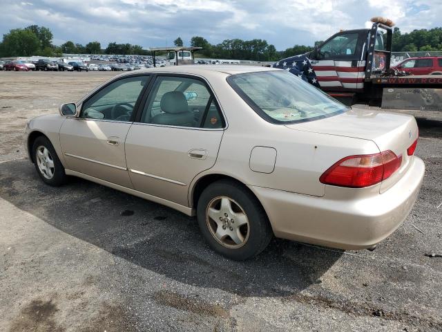 Photo 2 VIN: 1HGCG1657YA017211 - HONDA ACCORD 