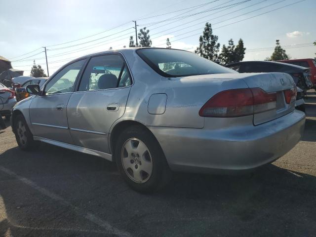 Photo 1 VIN: 1HGCG16582A040021 - HONDA ACCORD 