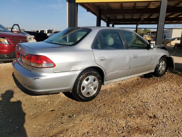 Photo 2 VIN: 1HGCG16582A081734 - HONDA ACCORD 