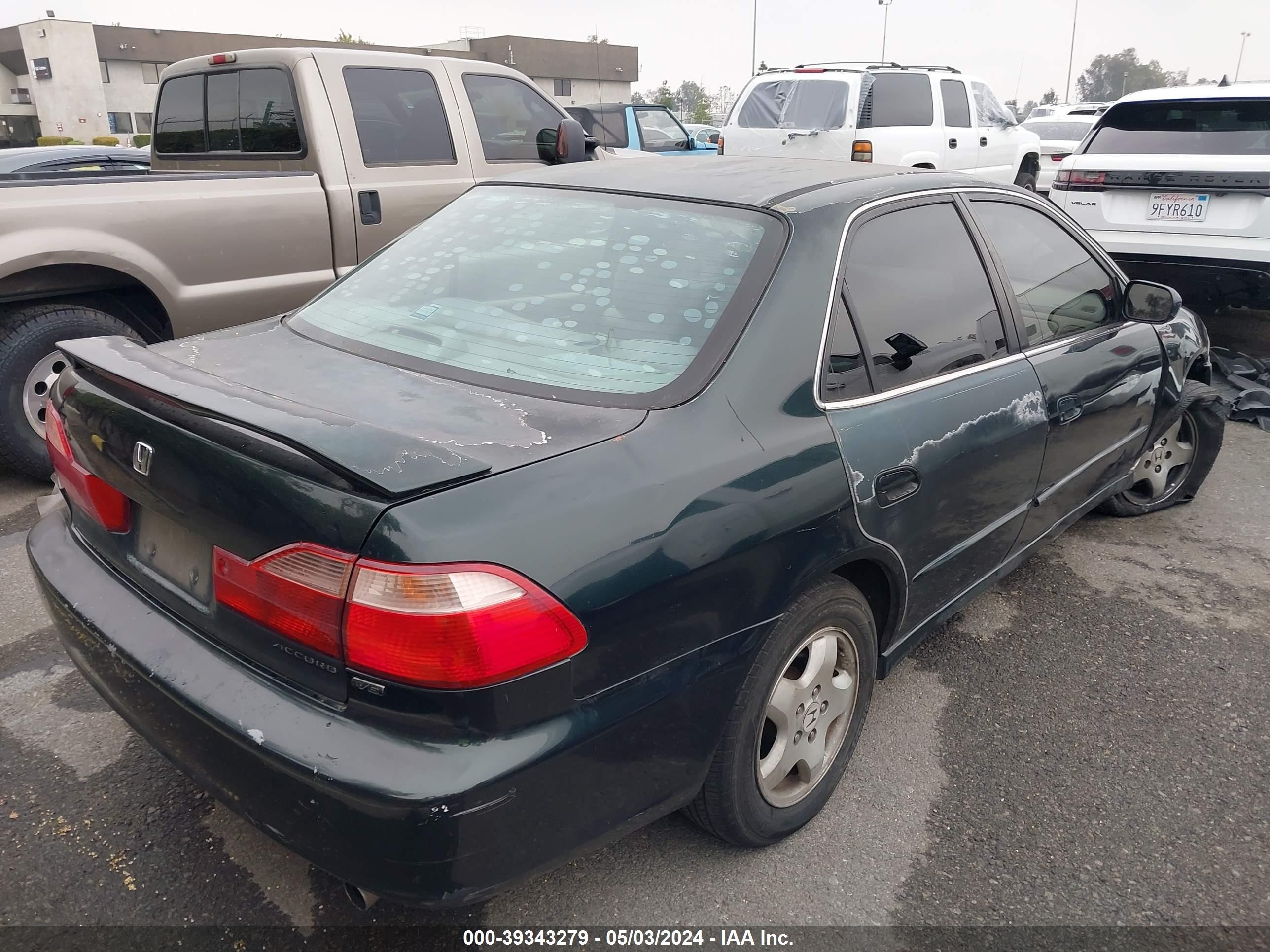 Photo 3 VIN: 1HGCG1658WA003511 - HONDA ACCORD 