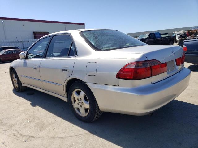 Photo 1 VIN: 1HGCG1658WA074160 - HONDA ACCORD 