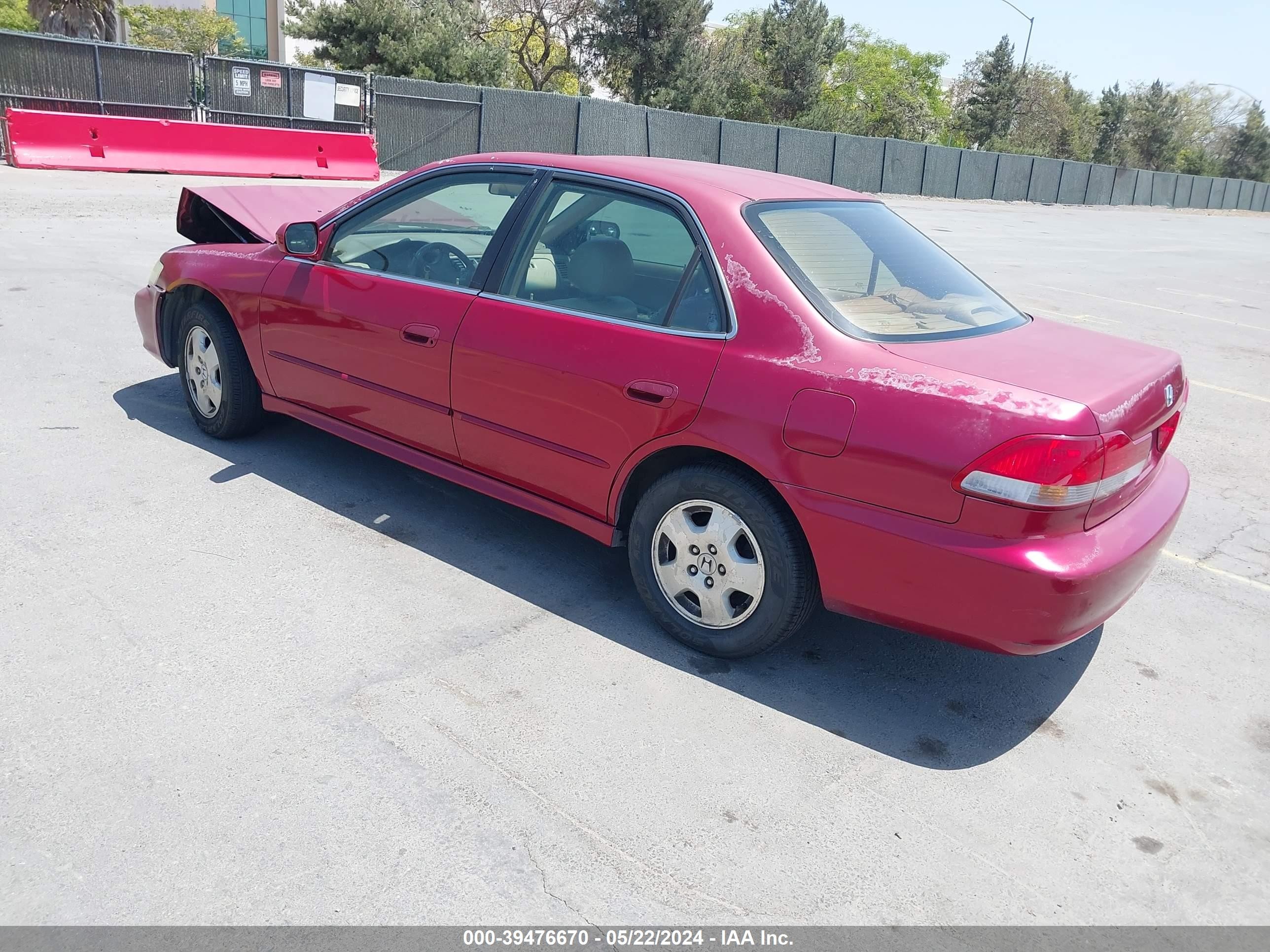 Photo 2 VIN: 1HGCG16592A031781 - HONDA ACCORD 