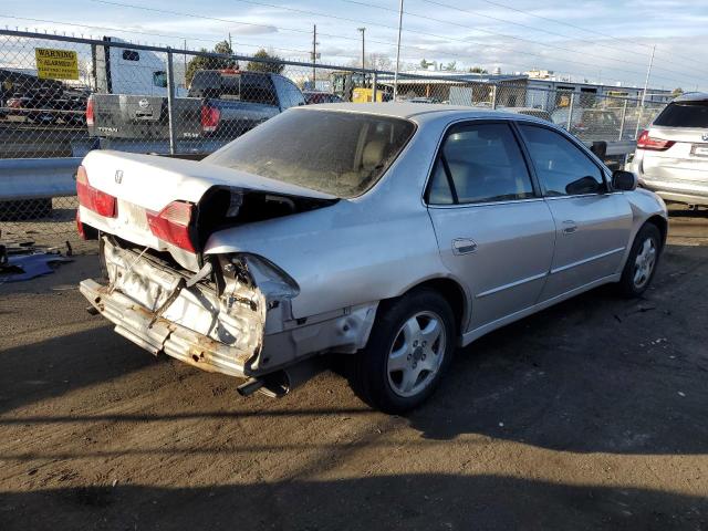 Photo 2 VIN: 1HGCG1659XA051066 - HONDA ACCORD 