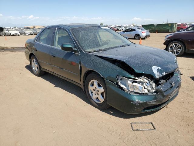 Photo 3 VIN: 1HGCG1659YA084201 - HONDA ACCORD 