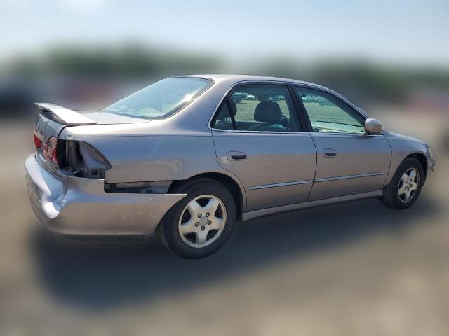 Photo 2 VIN: 1HGCG1659YA090564 - HONDA ACCORD 