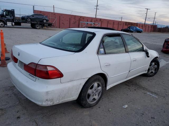 Photo 2 VIN: 1HGCG1659YA097899 - HONDA ACCORD 