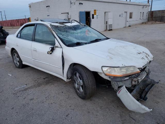 Photo 3 VIN: 1HGCG1659YA097899 - HONDA ACCORD 