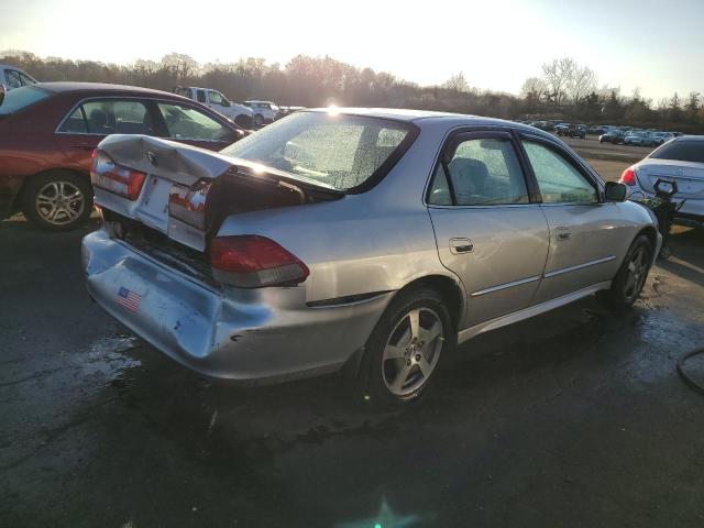 Photo 2 VIN: 1HGCG165X2A048492 - HONDA ACCORD EX 