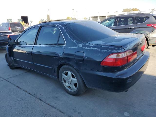 Photo 1 VIN: 1HGCG165XYA083929 - HONDA ACCORD 