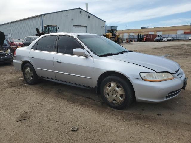 Photo 3 VIN: 1HGCG16602A802427 - HONDA ACCORD 