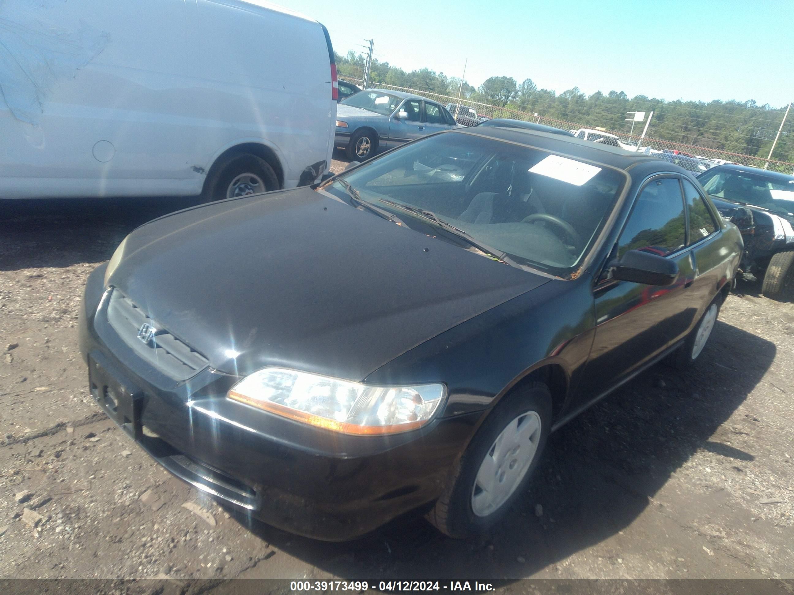 Photo 1 VIN: 1HGCG2244WA004531 - HONDA ACCORD 