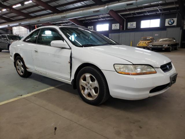 Photo 3 VIN: 1HGCG2250WA029905 - HONDA ACCORD 