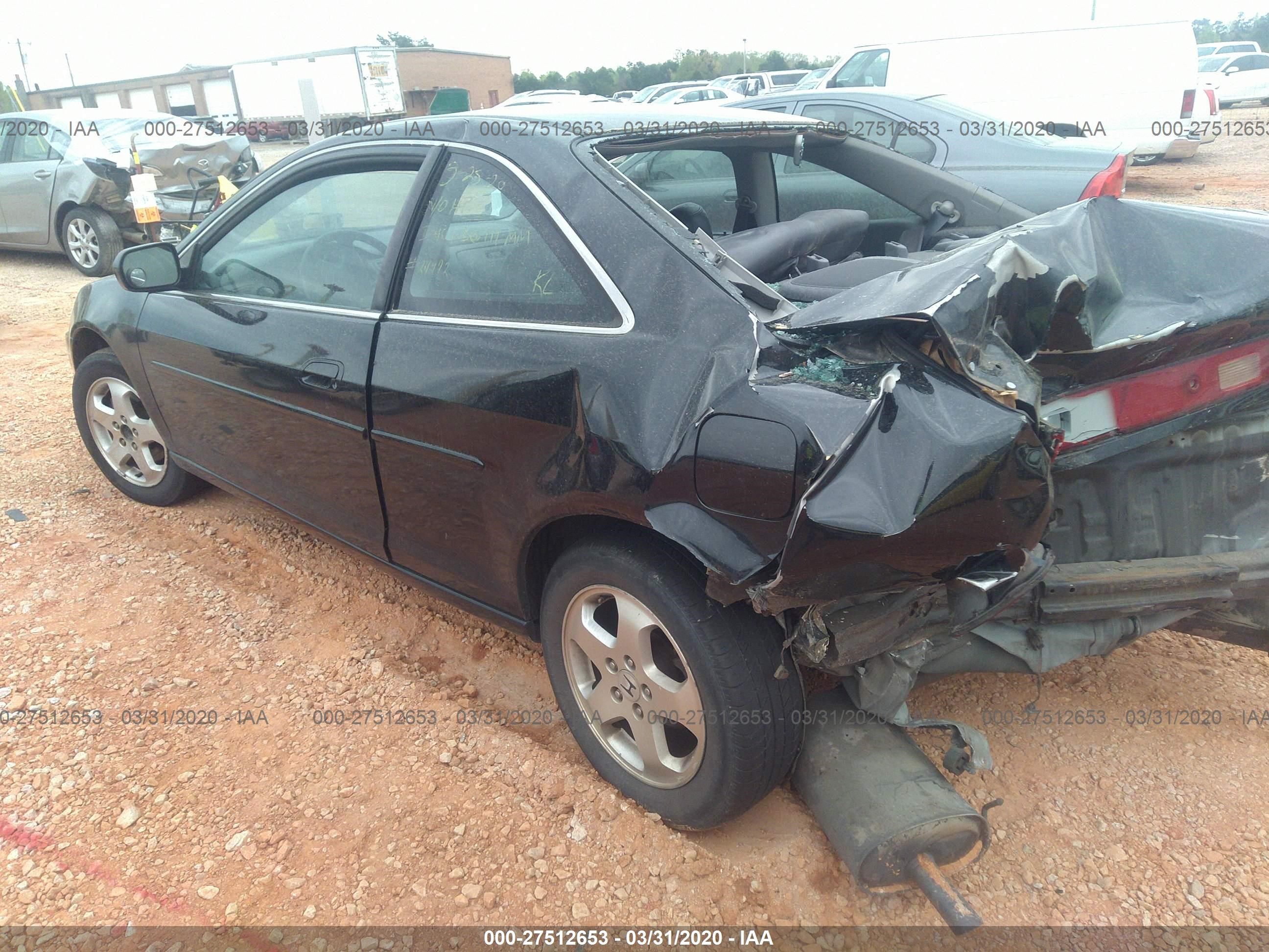 Photo 2 VIN: 1HGCG2250YA004313 - HONDA ACCORD 