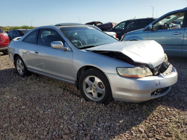 Photo 3 VIN: 1HGCG2250YA008457 - HONDA ACCORD EX 