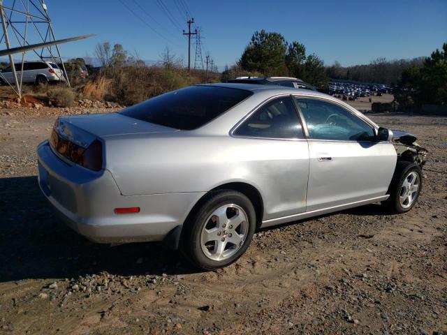 Photo 2 VIN: 1HGCG2250YA013884 - HONDA ACCORD 