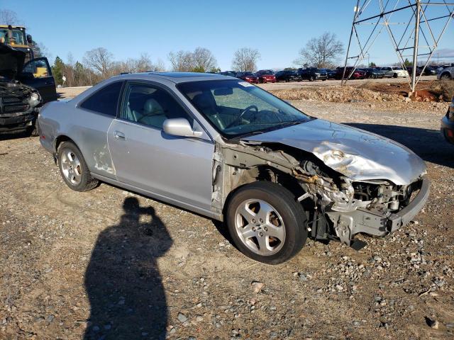 Photo 3 VIN: 1HGCG2250YA013884 - HONDA ACCORD 