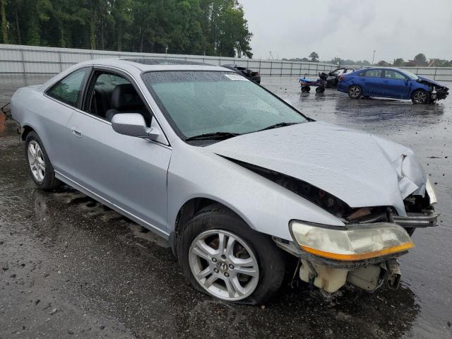 Photo 3 VIN: 1HGCG22511A030439 - HONDA ACCORD EX 